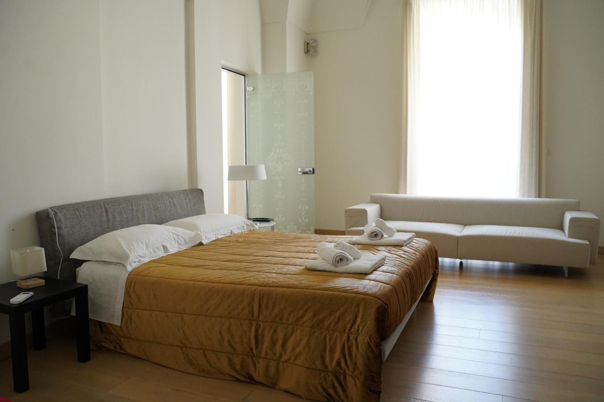 לצ'ה Suite Home D'Aragona מראה חיצוני תמונה