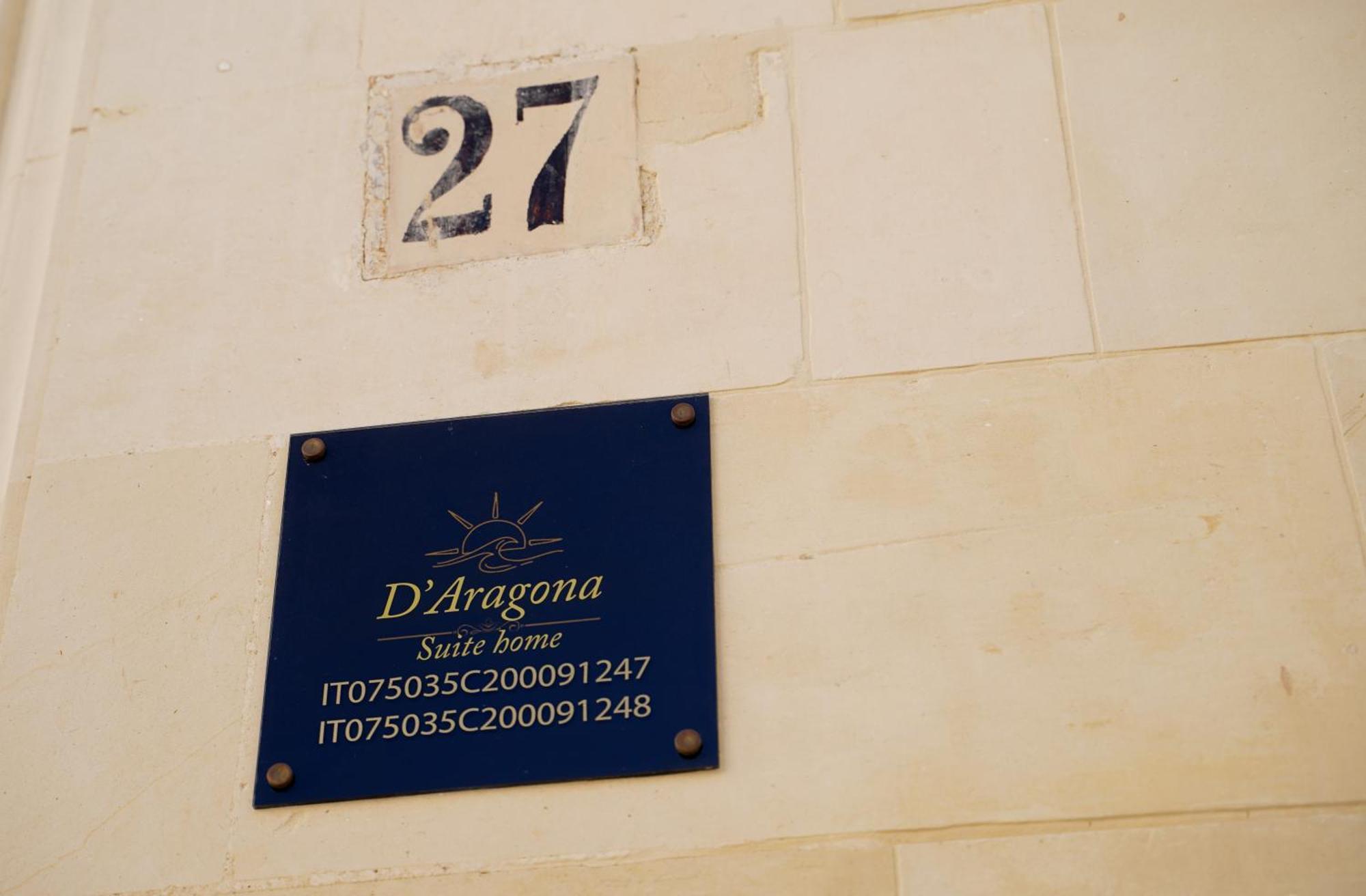 לצ'ה Suite Home D'Aragona מראה חיצוני תמונה