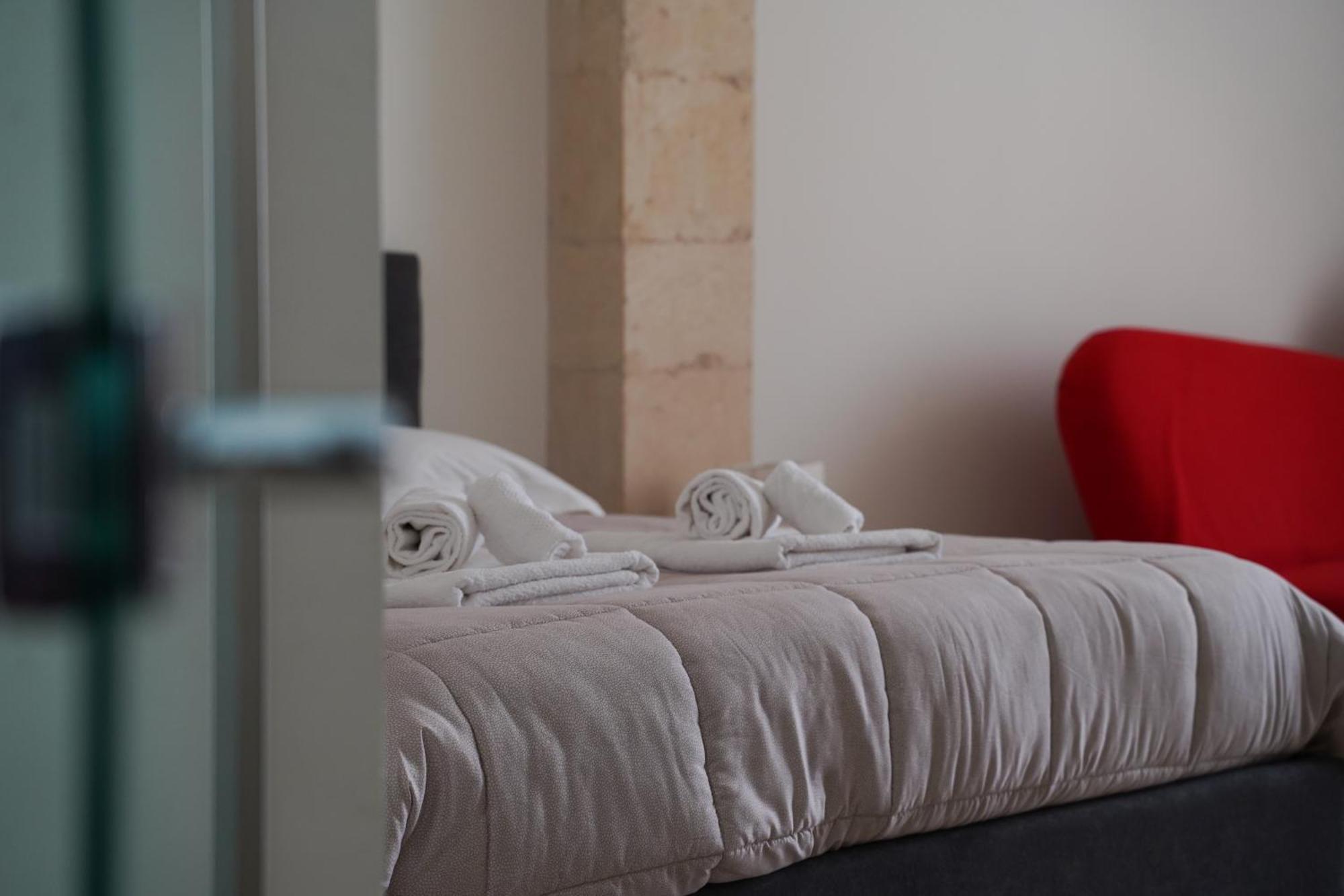 לצ'ה Suite Home D'Aragona מראה חיצוני תמונה