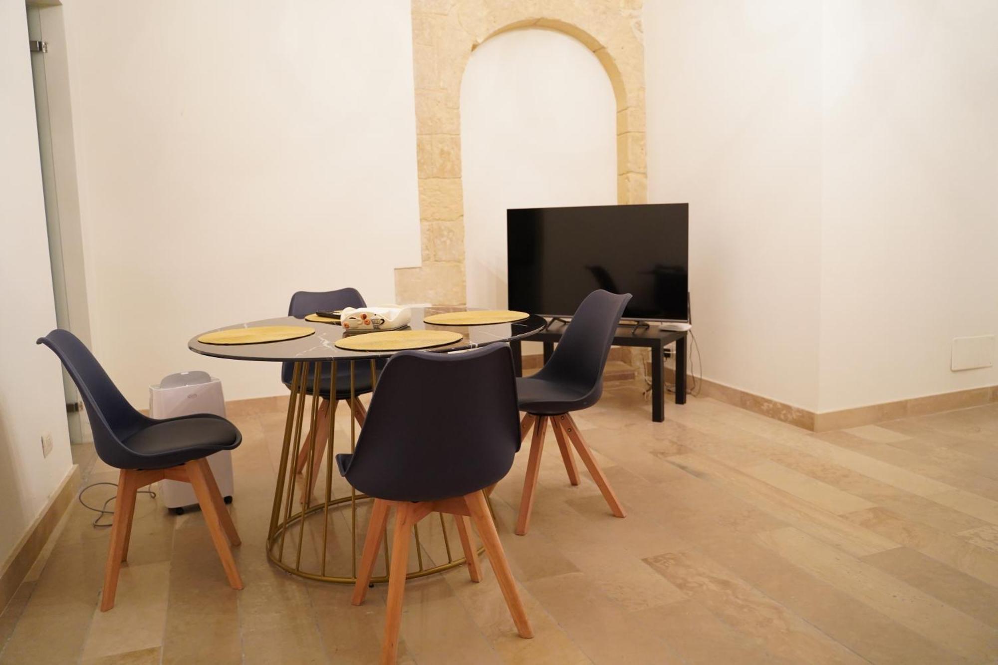 לצ'ה Suite Home D'Aragona מראה חיצוני תמונה